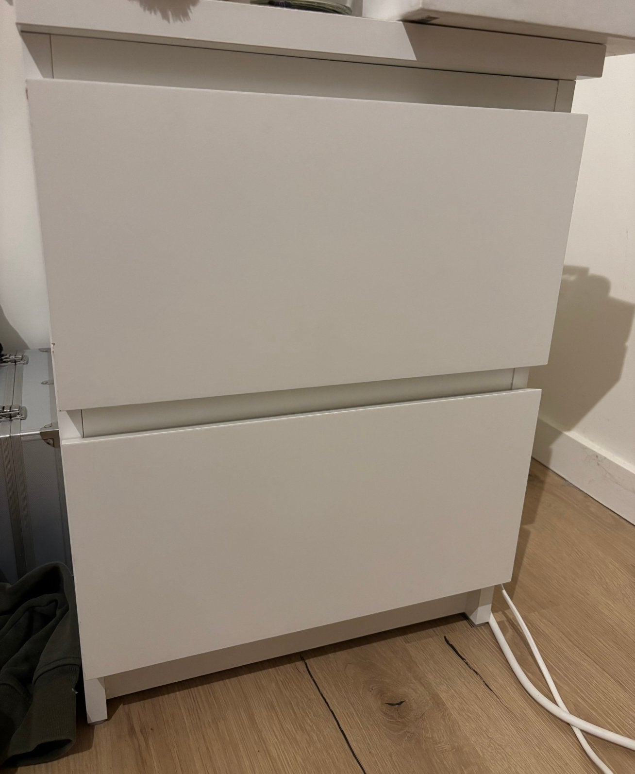 Twee witte nachtkastjes, Ophalen of Verzenden, Gebruikt