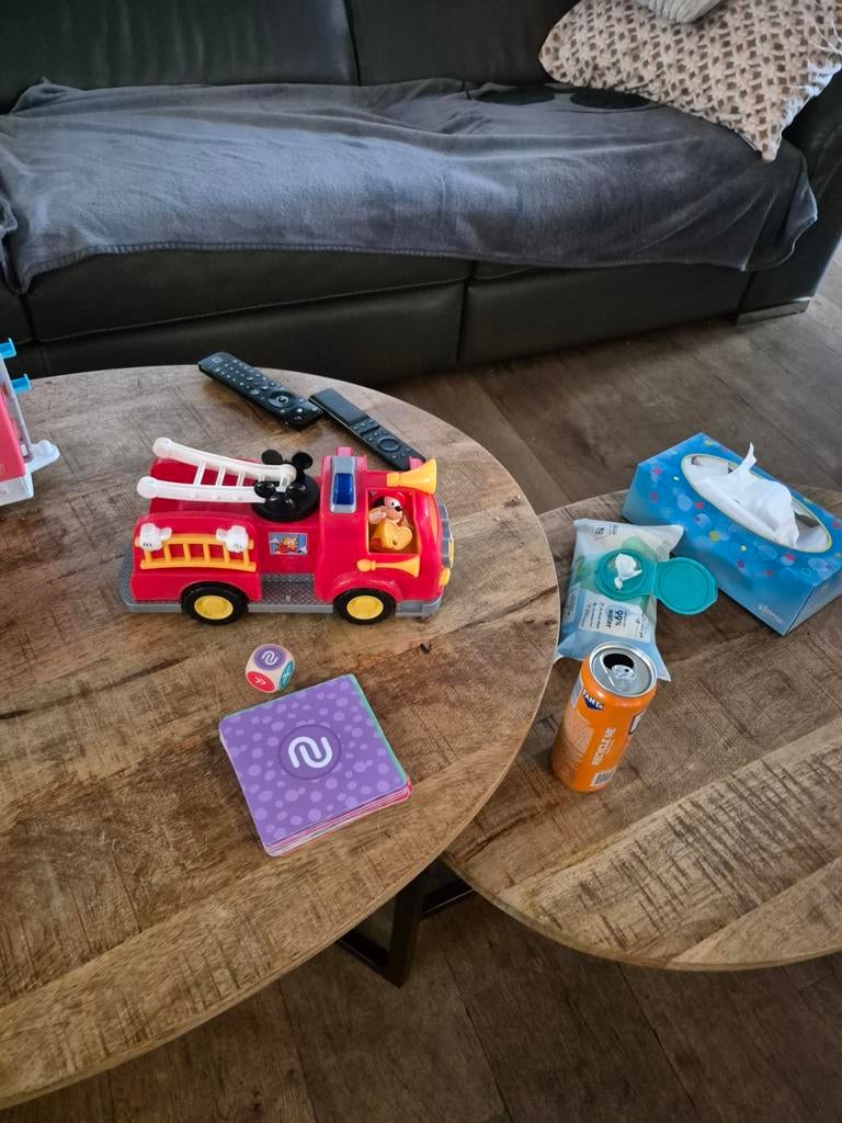 Brandweerwagen van Mickey mouse, Ophalen