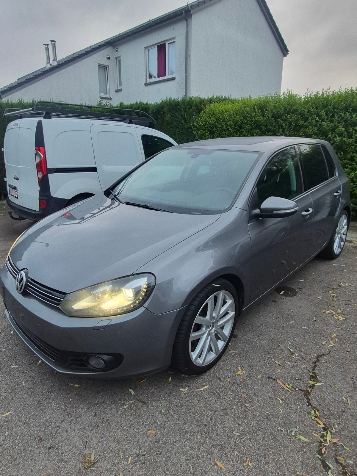 Vw golf 6 2012 feuille rose 154.000km, Autos, Volkswagen, Cuir, Achat, Golf, Particulier