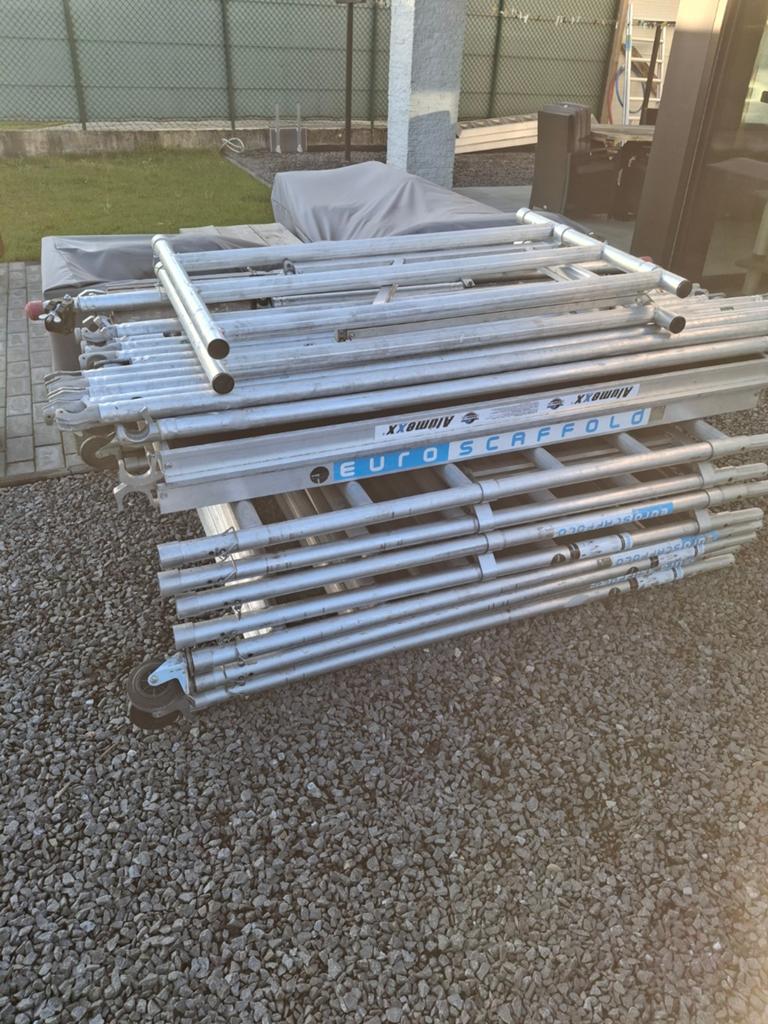 Rolsteiger 135 x 200 x 8.2m, Doe-het-zelf en Bouw, Gereedschap | Zaagmachines, Ophalen