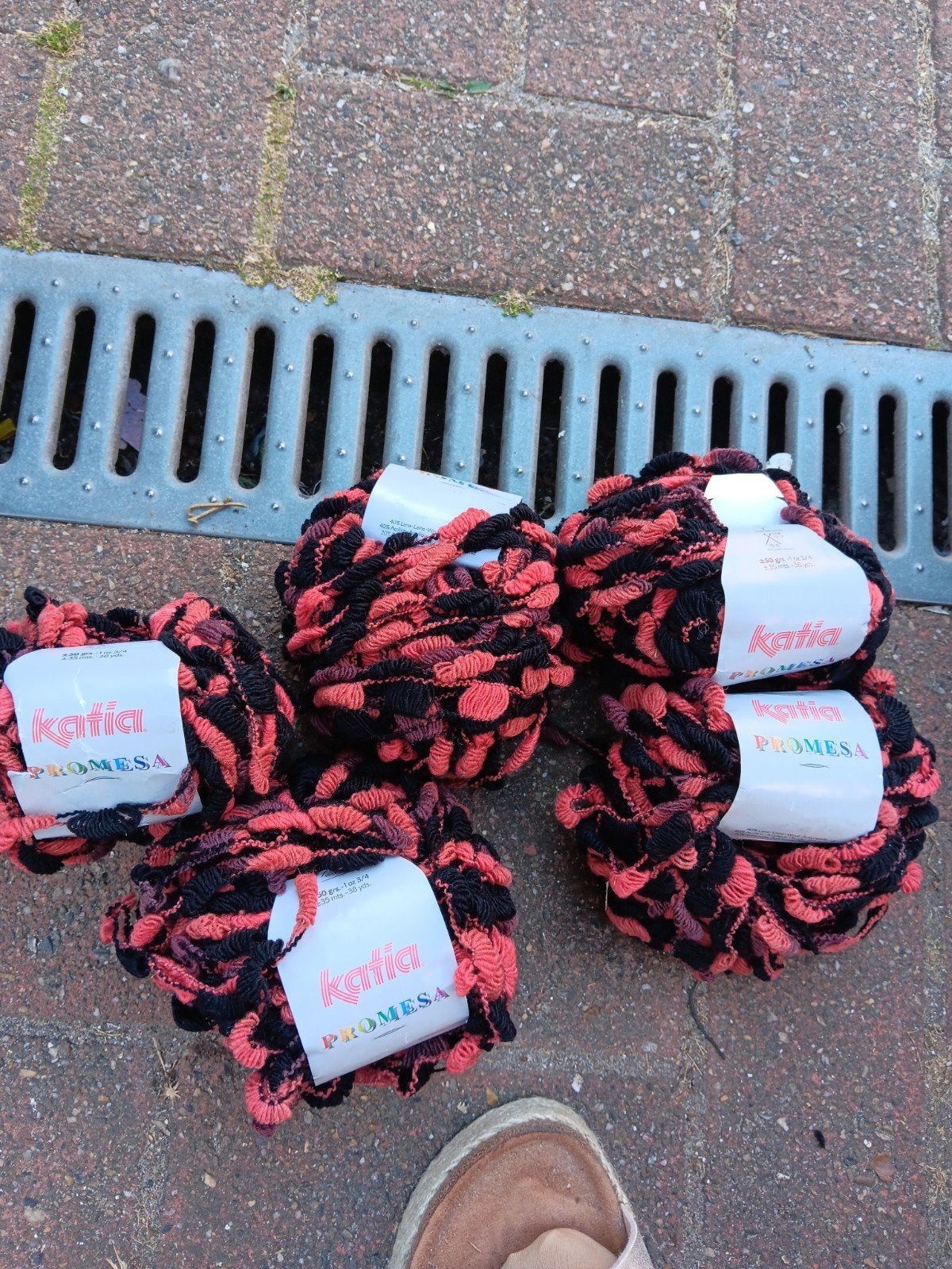 5 x « Promesa » Katia, Hobby & Loisirs créatifs, Tricot & Crochet, Enlèvement