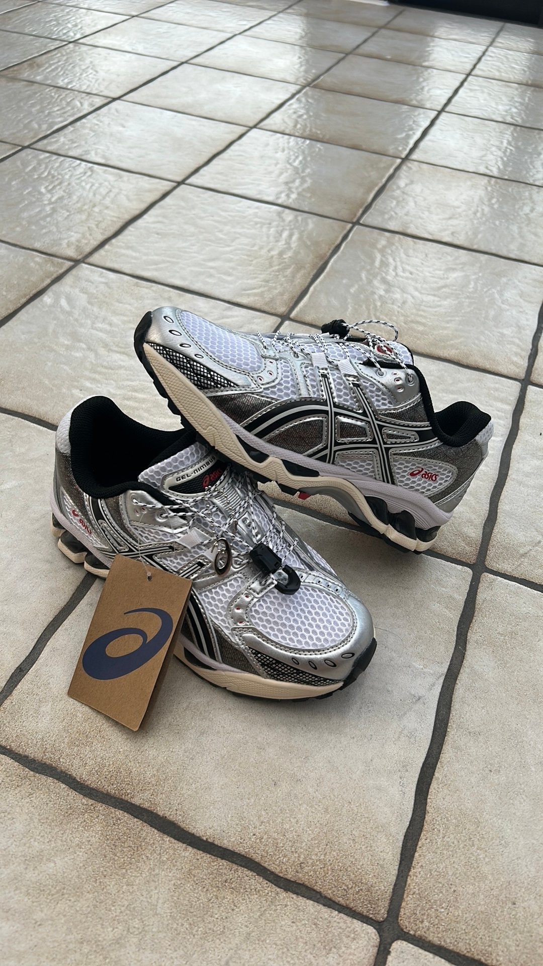 Chaussures Asics Gel-Nimbus 10 1, Vêtements | Hommes, Chaussures, Neuf, Enlèvement ou Envoi, Blanc, Baskets