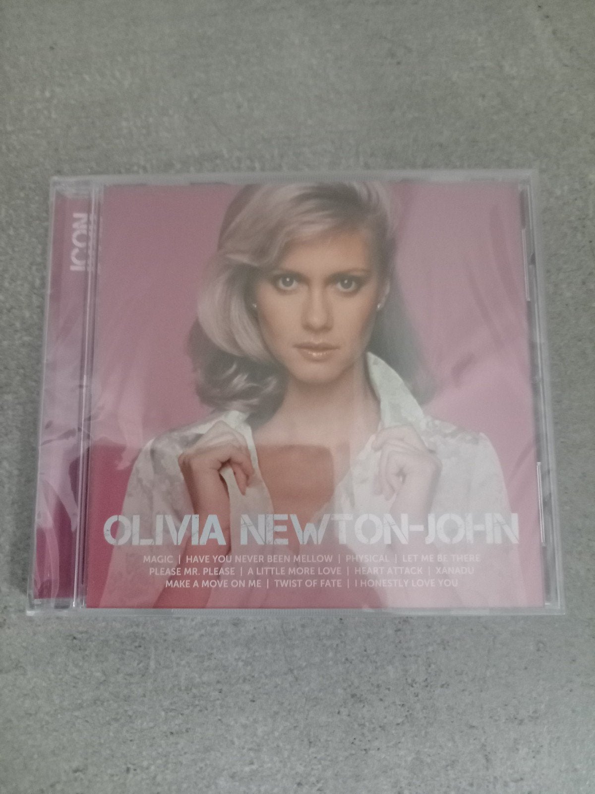 CD Olivia newton-John - Icon, Cd's en Dvd's, Ophalen, Pop, Verzamelalbum, Nieuw in verpakking
