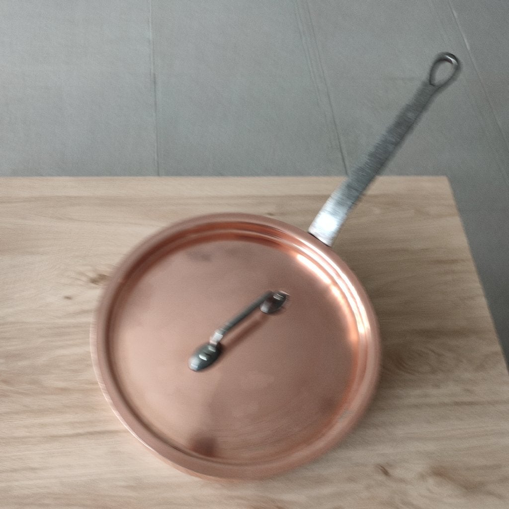BOURGEAT poêle cuivre/inox 28 cm, Maison & Meubles, Enlèvement ou Envoi, Autres marques, Casserole, Avec poignées