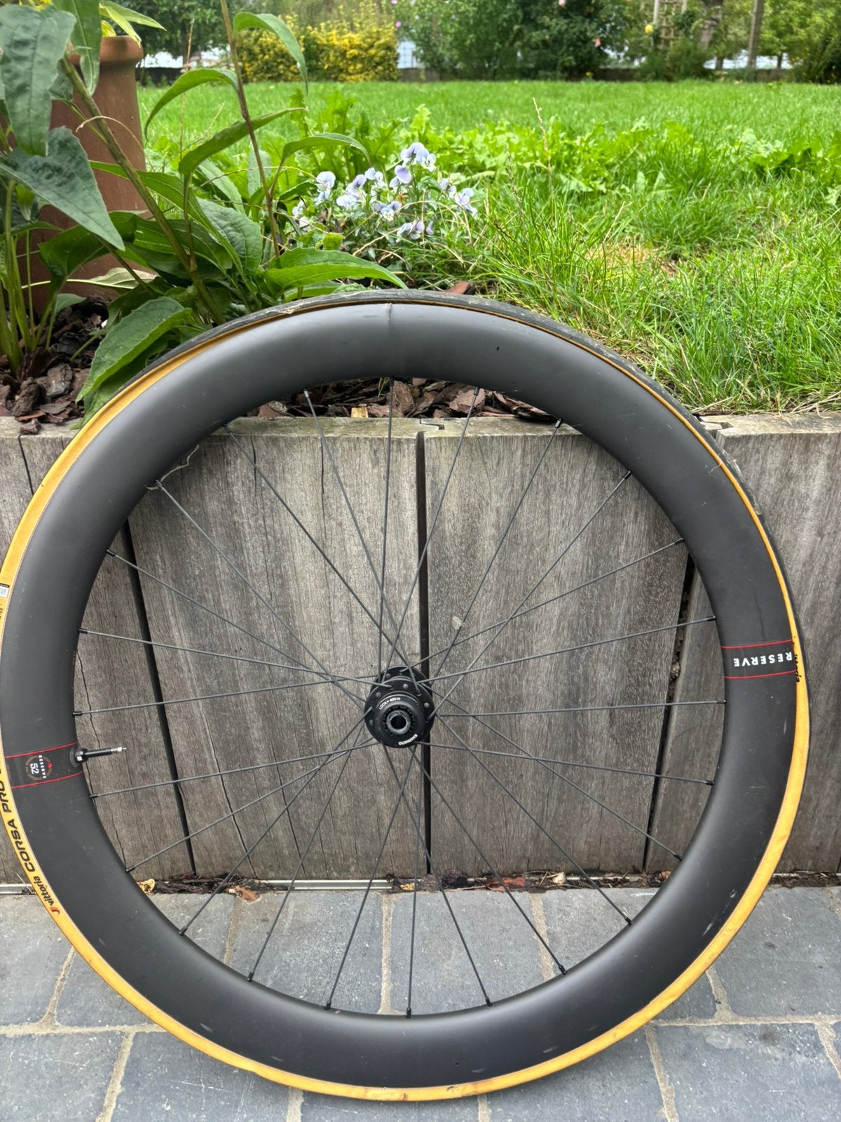 2 roues avant en carbone pour réparation/pièces, Enlèvement ou Envoi, Comme neuf, Carbone