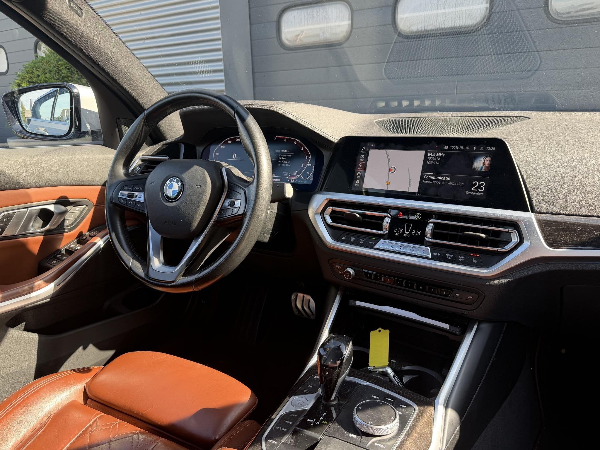 BMW 3-serie 330e High Executive (automatique), Autos, Achat, Hybride rechargeable, 216 min, Automatique