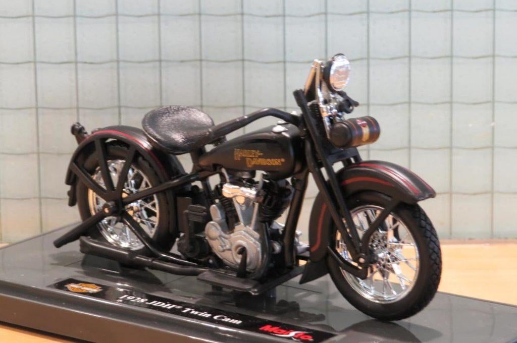 Harley JDH Twin cam 1928 1:18 (118), Enlèvement ou Envoi, Neuf, Moteur, Maisto