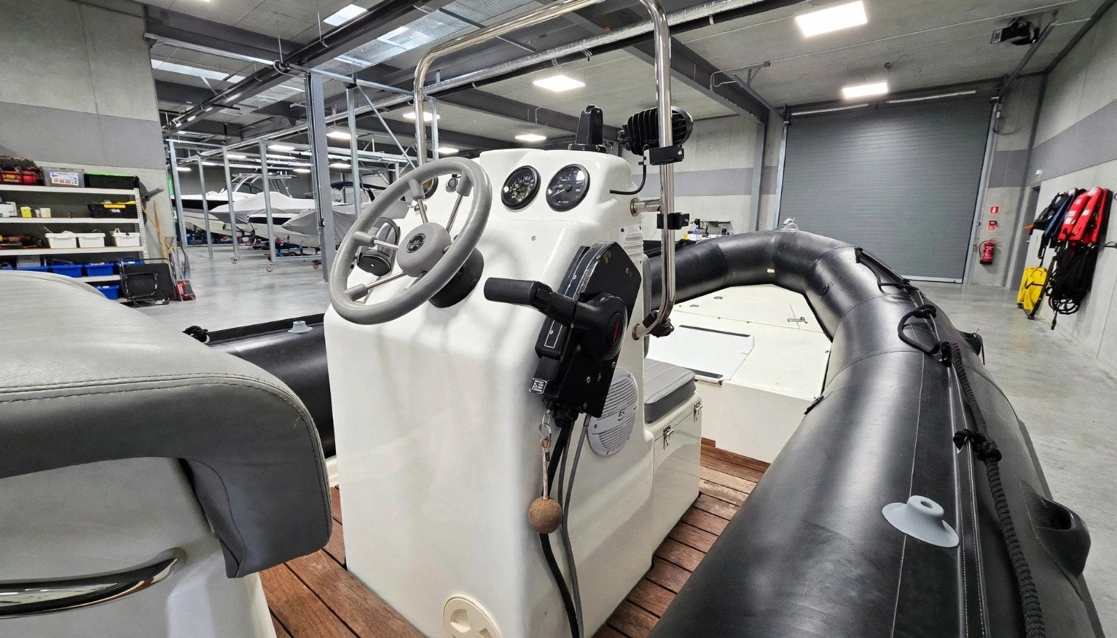 Bateau semi-rigide Bombard 550 SP Explorer 90cv 2 temps, Ophalen, Bombard