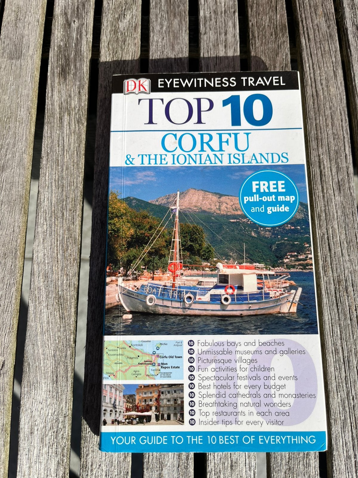 Corfu & The Ionian Islands (eyewitness travel), Livres, Guide ou Livre de voyage, Autres marques, Enlèvement ou Envoi, Utilisé