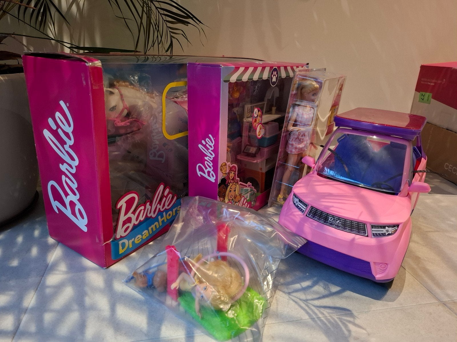 Barbie auto, paard, dierenwinkel en honden, Enlèvement ou Envoi, Barbie