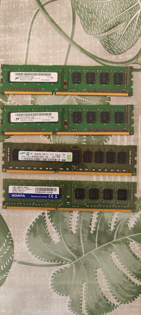 Lot de 4  barrettes RAM DDR3 – PC fixe
Je vends plusieurs, Computers en Software, RAM geheugen, DDR3