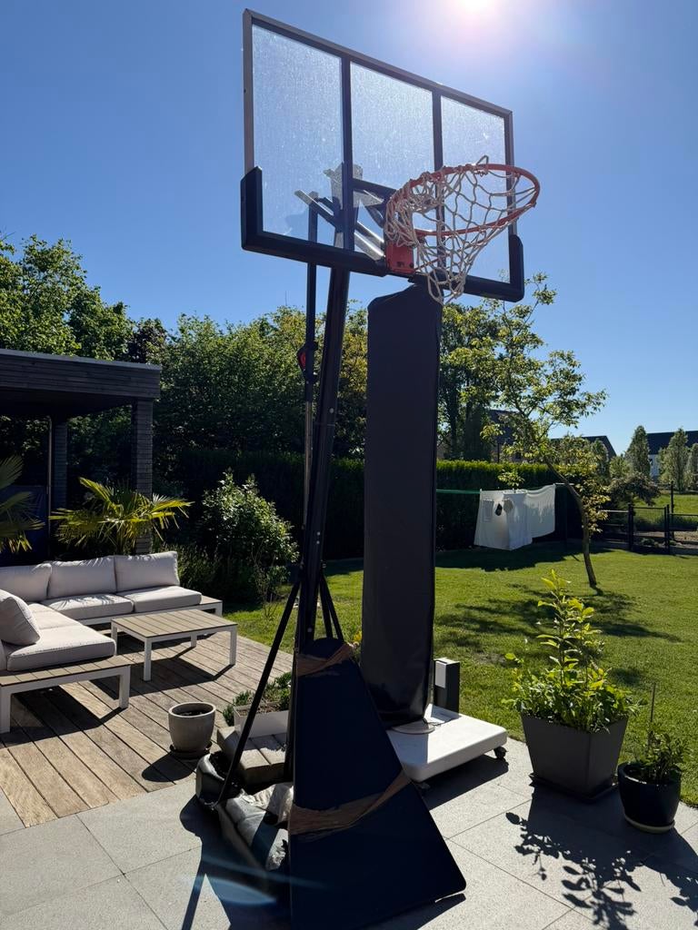Basketbalring Pegasi, Ophalen, Gebruikt, Ring, Bord of Paal