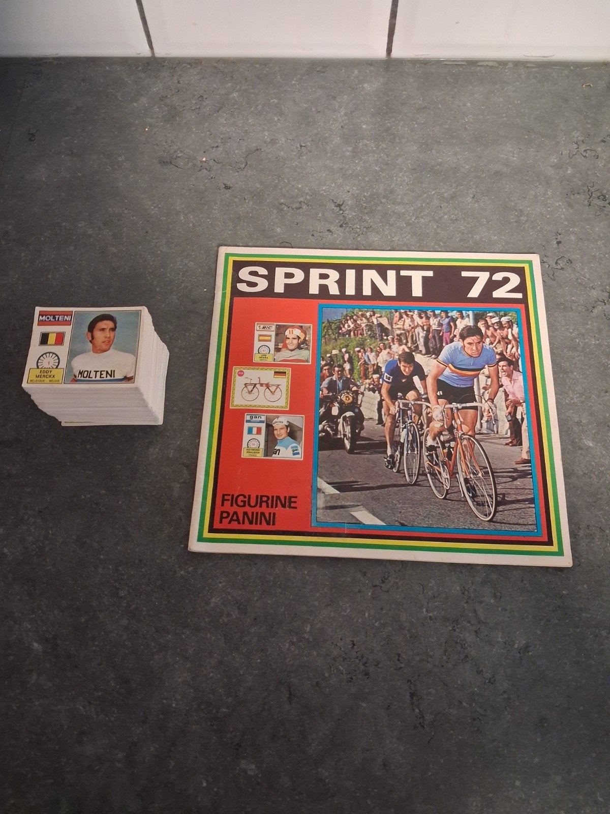Leeg album + 250 prenten sprint 72, Ophalen of Verzenden, Zo goed als nieuw, Stickers en Plaatjes
