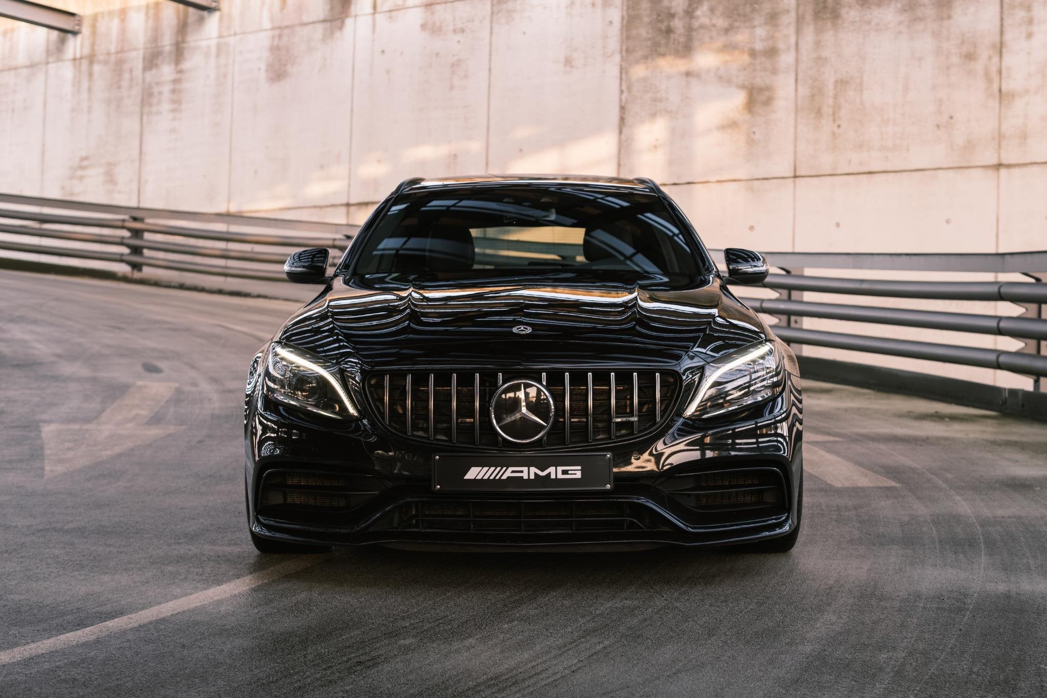 Mercedes-Benz C 63 S AMG Break + LICHTE VRACHT + BURMESTER +, Auto's, Automaat, Dealer onderhouden, 4000 cc, Zwart