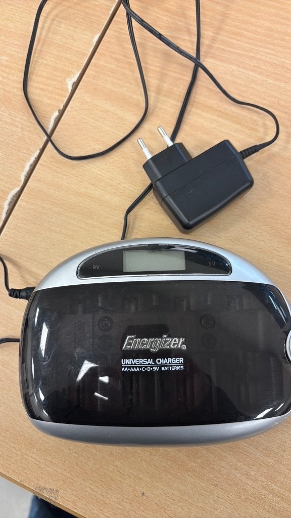 Energizer batterijoplader, Audio, Tv en Foto, Accu's en Batterijen, Ophalen of Verzenden, Gebruikt