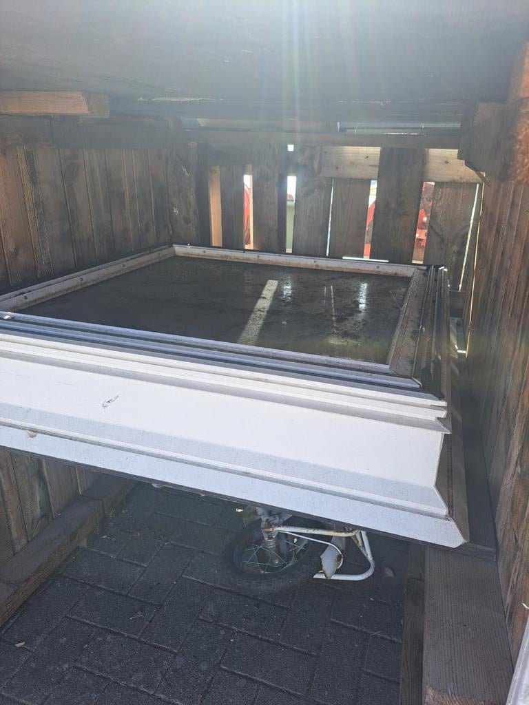Velux  90x90  Platdakraam, Doe-het-zelf en Bouw, Ophalen