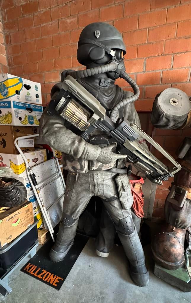 Lifesize Helghast Killzone statue 2m – zeldzaam, Verzamelen, Ophalen, Gebruikt
