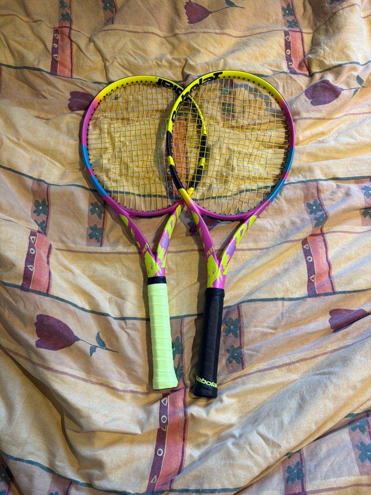 Raquette de tennis pure aero rafa origin, Enlèvement ou Envoi, Raquette, Comme neuf, L3