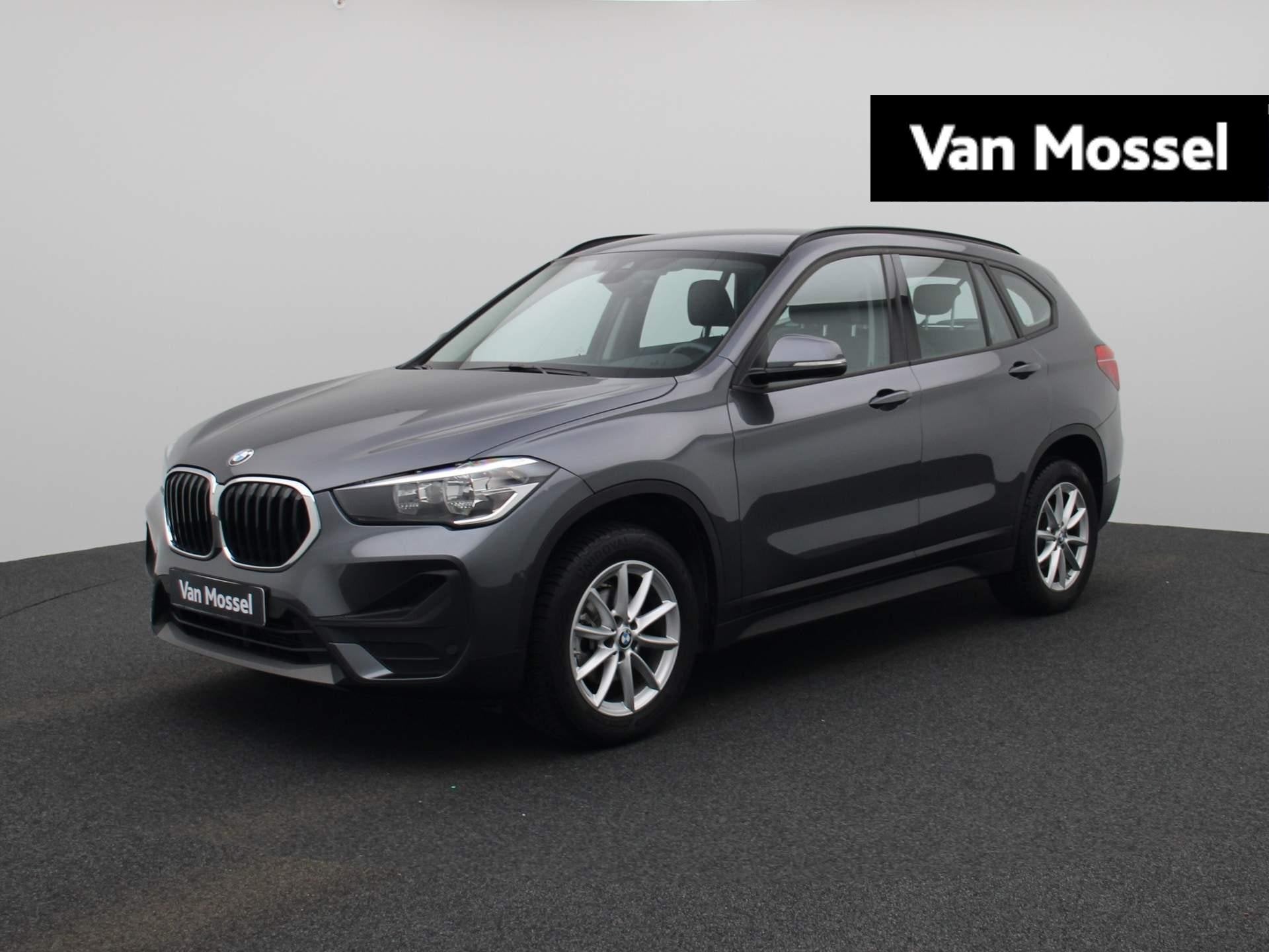 BMW X1 sDrive16d Executive | Navi | ECC | PDC | LMV |, Auto's, Gebruikt, Zwart, 116 pk, Automatische klimaatregeling