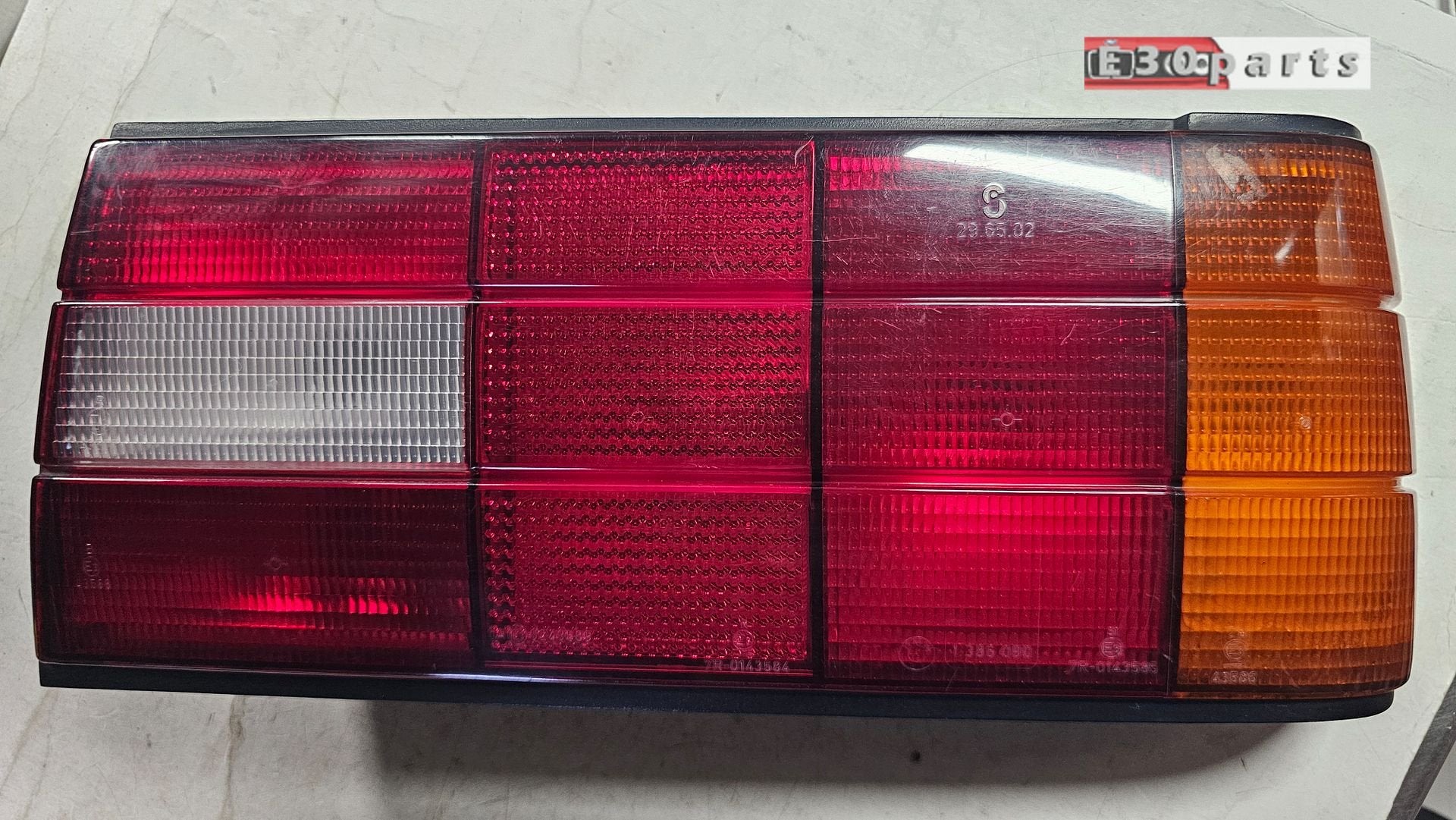 Achterlicht rechts BMW 3 serie E30 type 2 63211386942 138694, Auto-onderdelen, Gebruikt, -, -, Ophalen of Verzenden