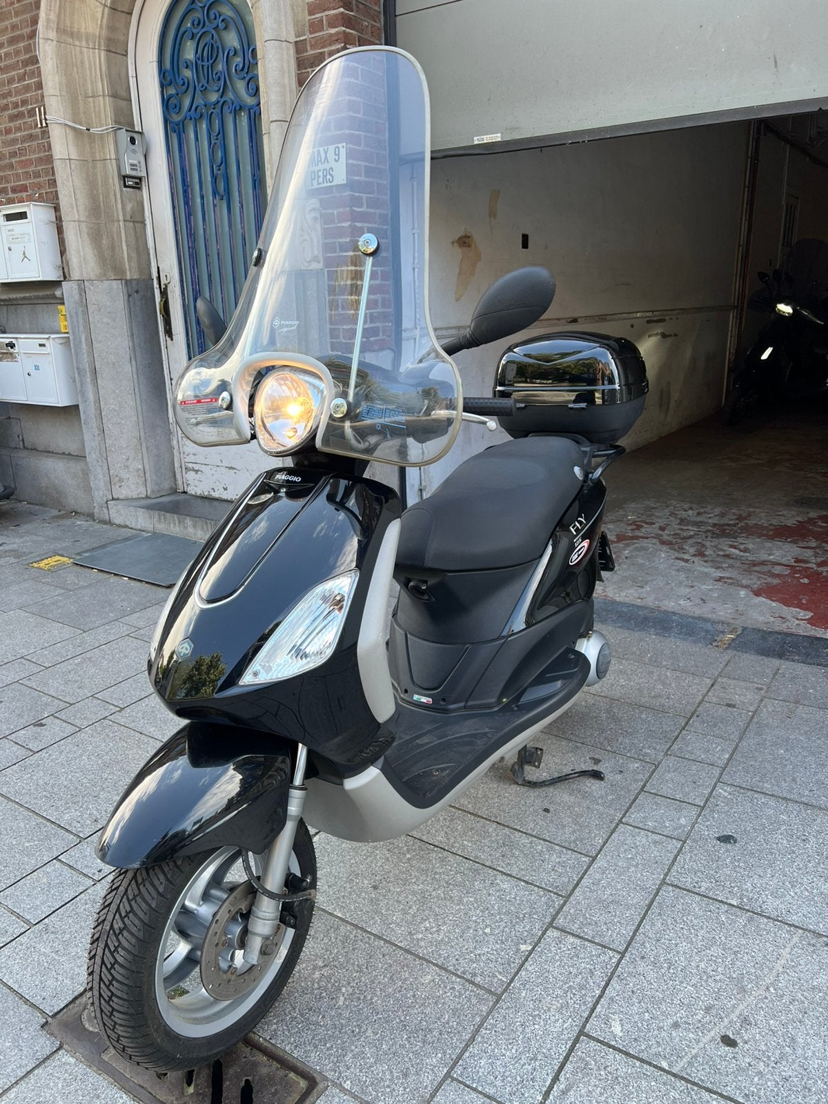 Piaggio fly 125cc originele staat, Fietsen en Brommers, Ophalen, Piaggio, Zo goed als nieuw, Benzine