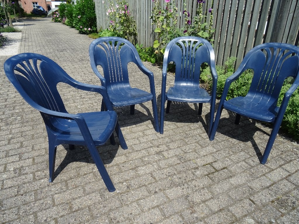 4 blauwe plastieken tuinstoelen Flair Plaisir stapelbaar, Tuin en Terras, Ophalen, Gebruikt, Plastic, Stapelbaar