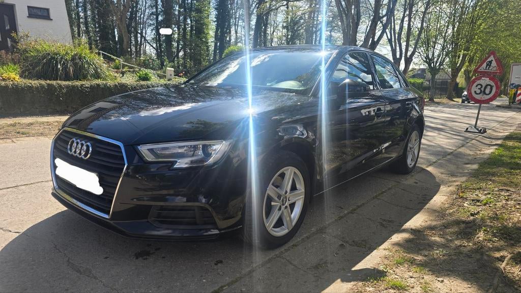 Audi a3 limousine AUTOMATIQUE DEJA PRÊT À IMMATRICULER ESSEN, Autos, Audi, Particulier, A3, ABS, Régulateur de distance, Airbags