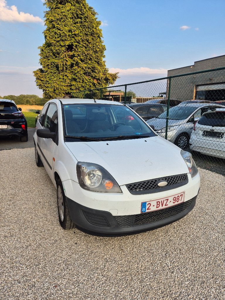 Ford fiesta lichte vracht, Auto's, Ford, Particulier, Fiësta, Diesel, Euro 4, Handgeschakeld, Wit, Ophalen