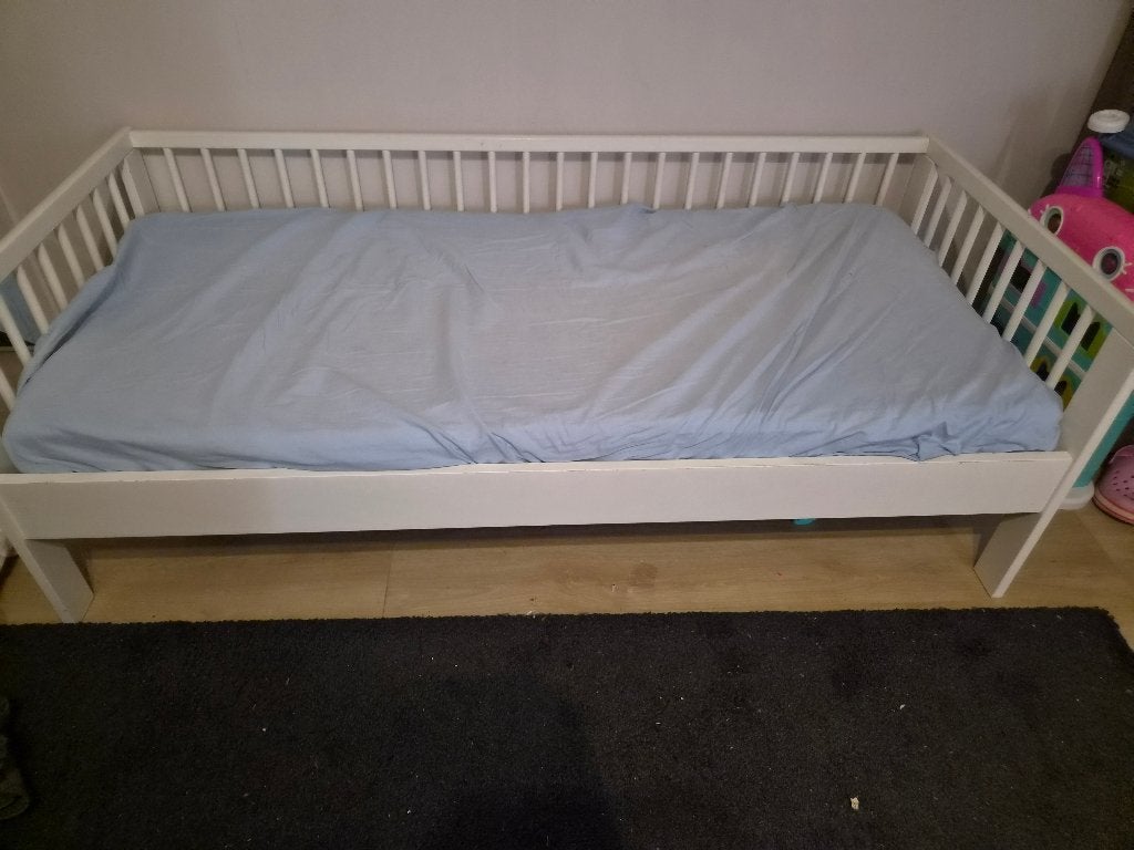 Peuter bed, Kinderen en Baby's, Ophalen, Gebruikt, Matras