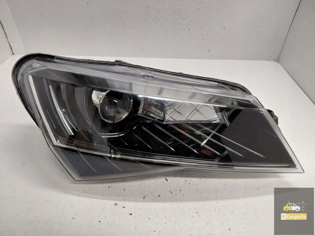 3V1.941.016.B, Skoda Superb III Xenon Torsion B lamp rechts, Tr. Vaclava Klementa 869
293 01  Mlada Boleslav, CZ, Skoda, Skoda Auto a.s.