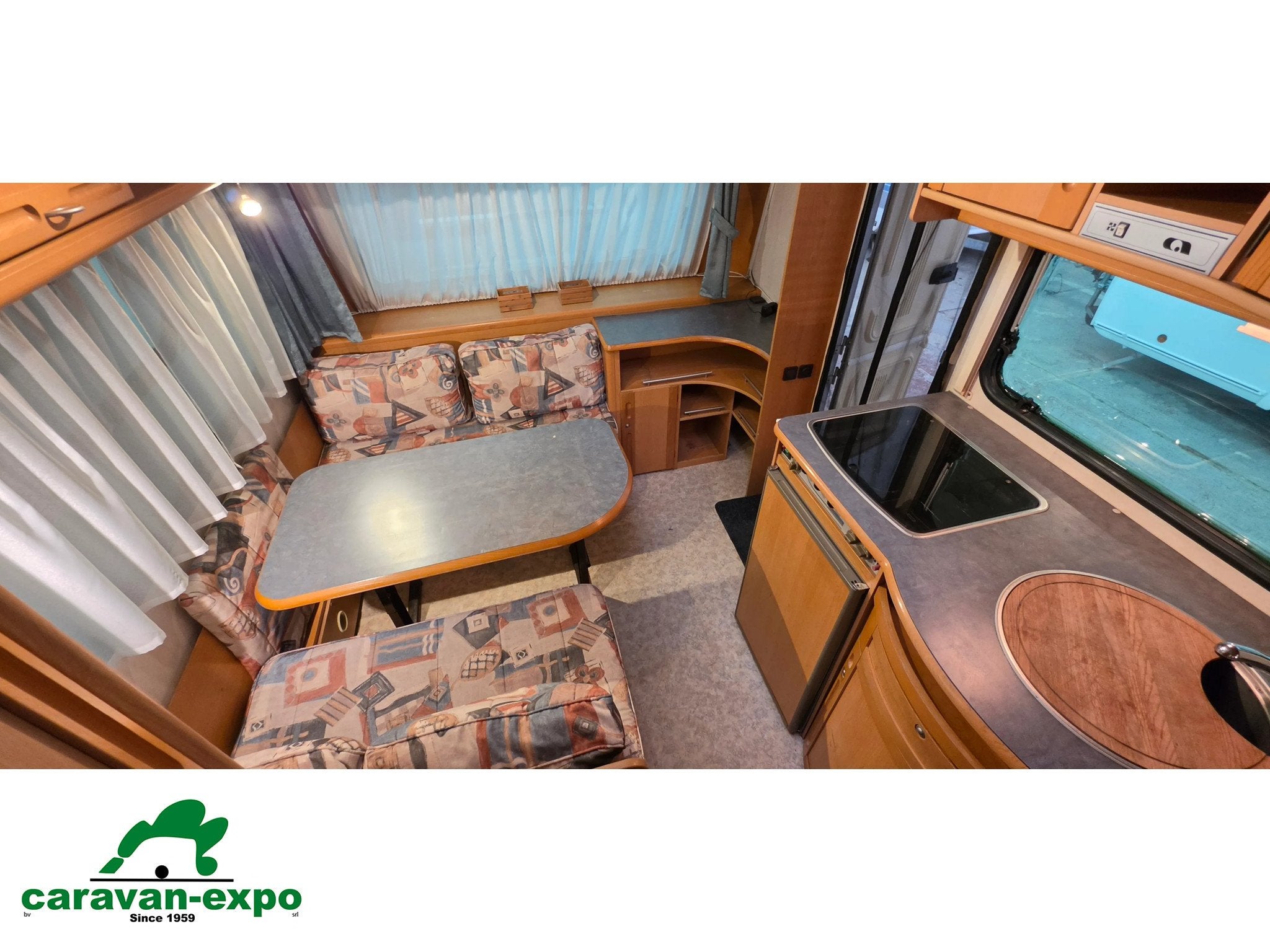ADRIA UNICA 462, Caravanes & Camping, Jusqu'à 4, Entreprise, 5 à 6 mètres, 750 - 1000 kg