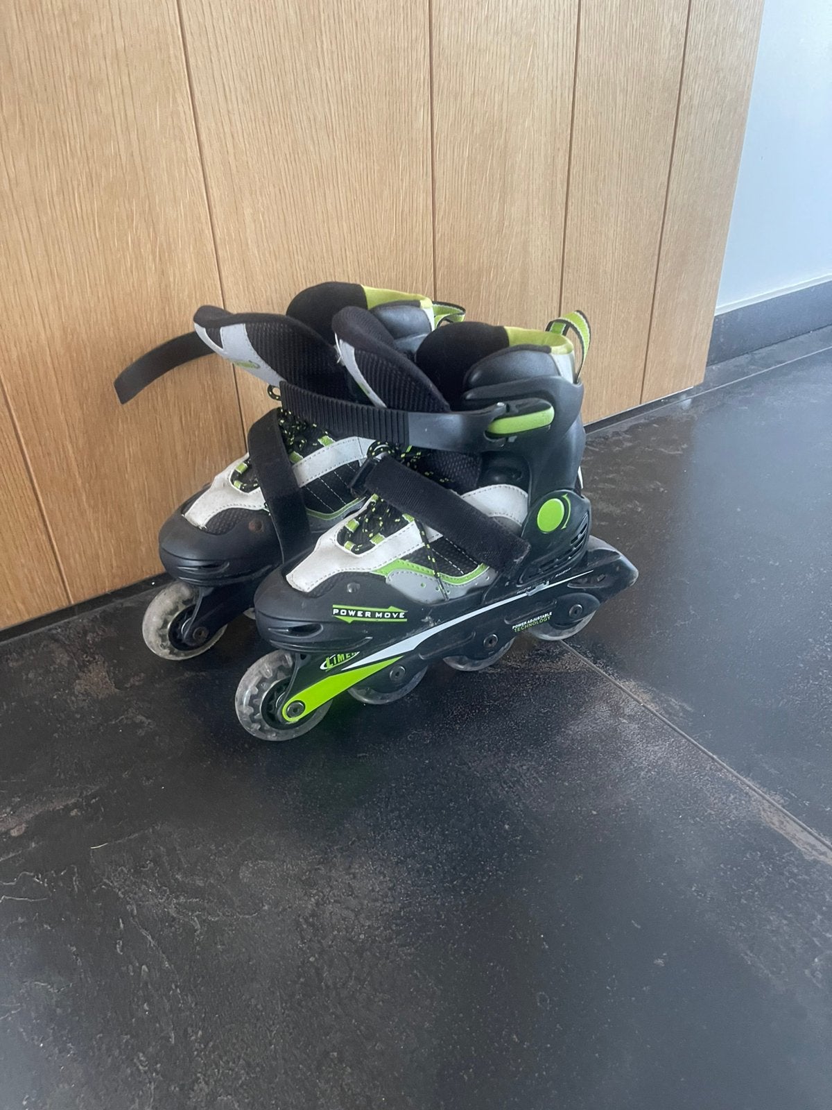 Rolschaatsen, Sport en Fitness, Skeelers, Ophalen, Zo goed als nieuw