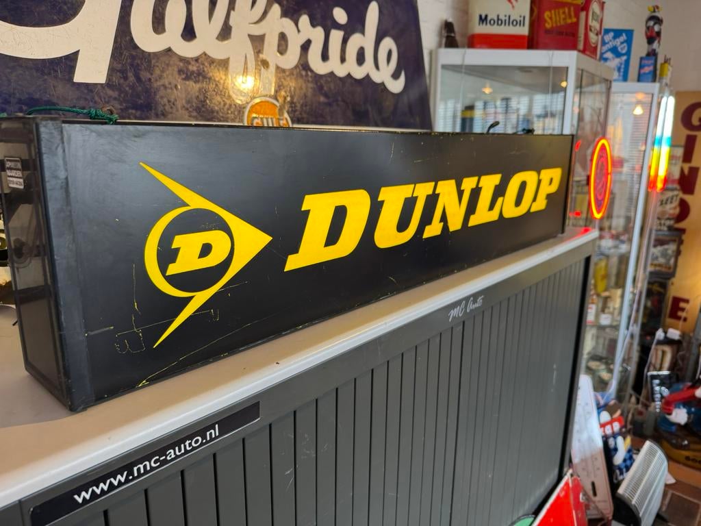DUNLOP banden oude reclame lichtbak, Verzamelen, Ophalen, Gebruikt, Lichtbak of (neon) lamp