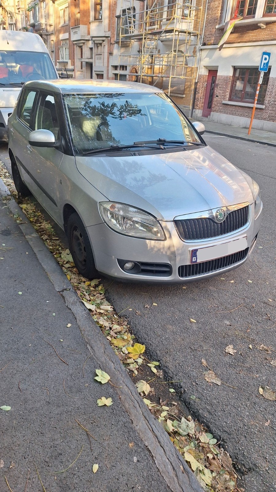 Skoda Fabia 1200cc essence 2009, Autos, Argent ou Gris, Achat, Boîte manuelle, Noir