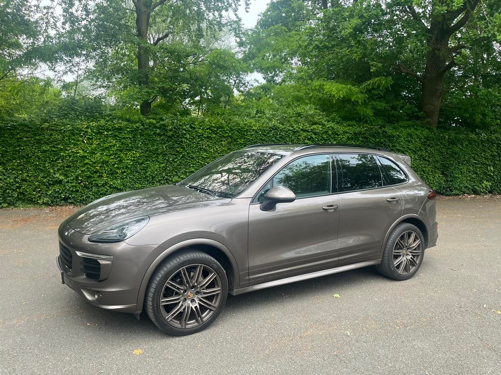 Porsche Cayenne S E-Hybrid - GTS, Auto's, Porsche, Particulier, Cayenne, Hybride Elektrisch/Benzine, Euro 6, Bruin, Leder, Dealer onderhouden