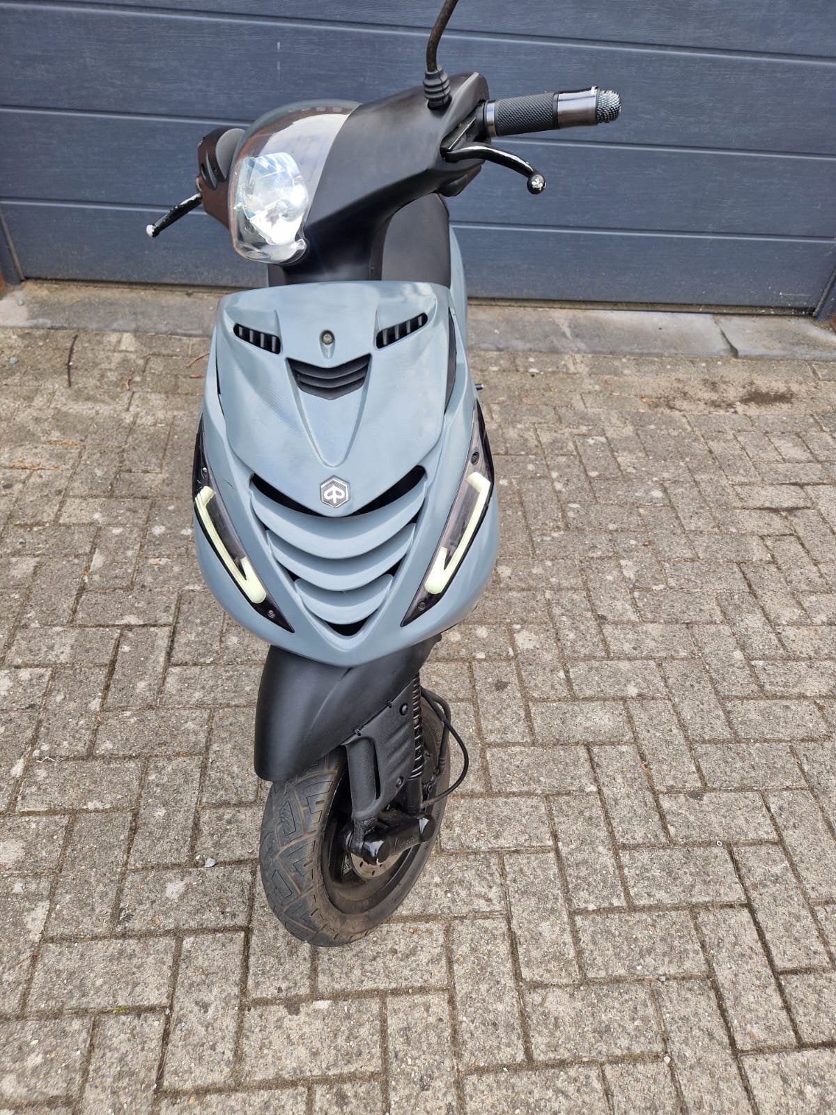 Piaggo zip 4t, Fietsen en Brommers, Scooters | Piaggio, Ophalen of Verzenden, Zo goed als nieuw, Zip