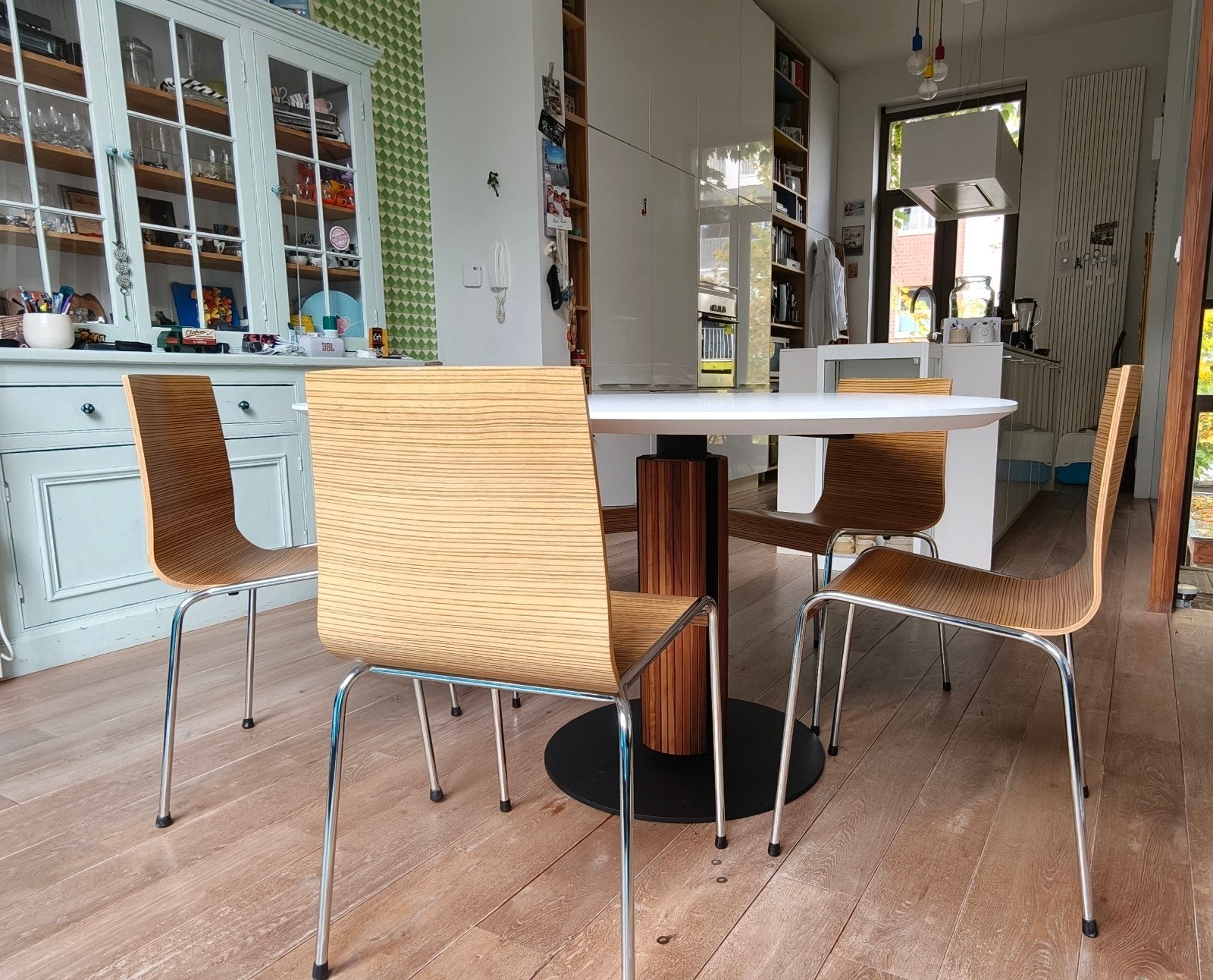 5 houten stoelen van het Italiaanse merk Calligaris., Ophalen, Gebruikt, Bruin, Vijf, Zes of meer stoelen