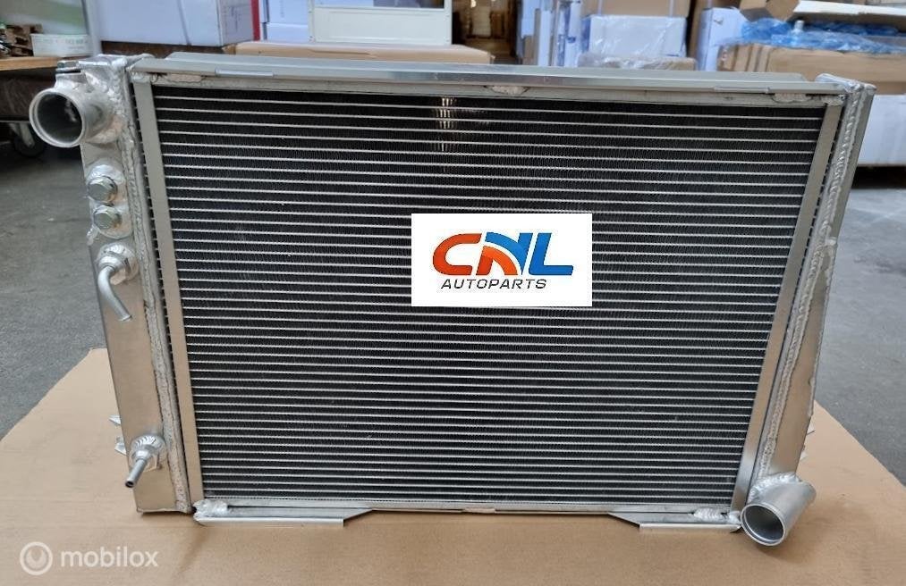 Radiateur BMW 7 Series E23 728/730; 725i/732i/733i/735i M30, Auto-onderdelen, Nieuw, Ophalen of Verzenden