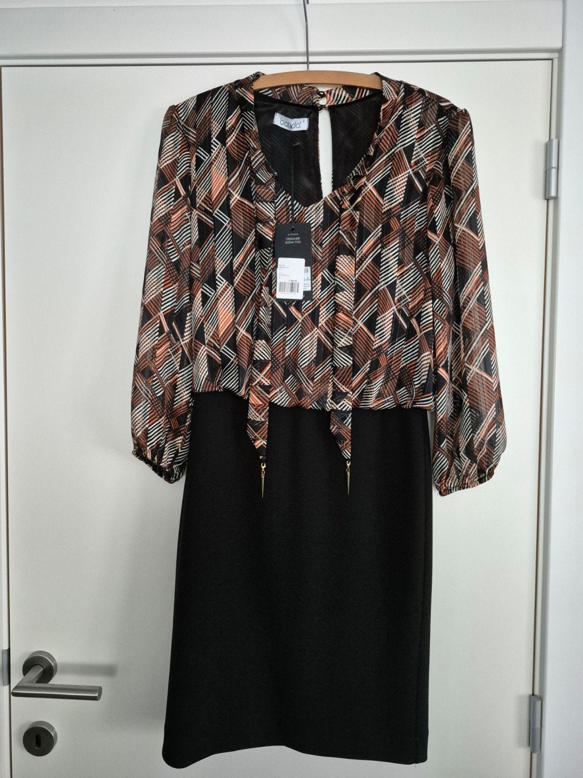 Middellange jurk Batida M zwart/oranje, Maat 38/40 (M), Overige kleuren, Nieuw, Ophalen of Verzenden