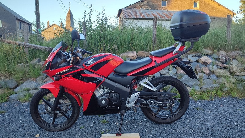 Honda cbr 125 r, Motoren, Motoren | Honda, Particulier, Sport, 1 cilinder, Minimaal motorrijbewijs A1, Handgeschakeld, Occasion