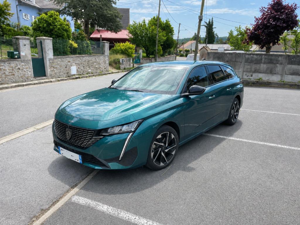 Peugeot 308 SW 1.2 PureTech 130ch Allure Pack, Achat, Phares directionnels, 5 portes, Break