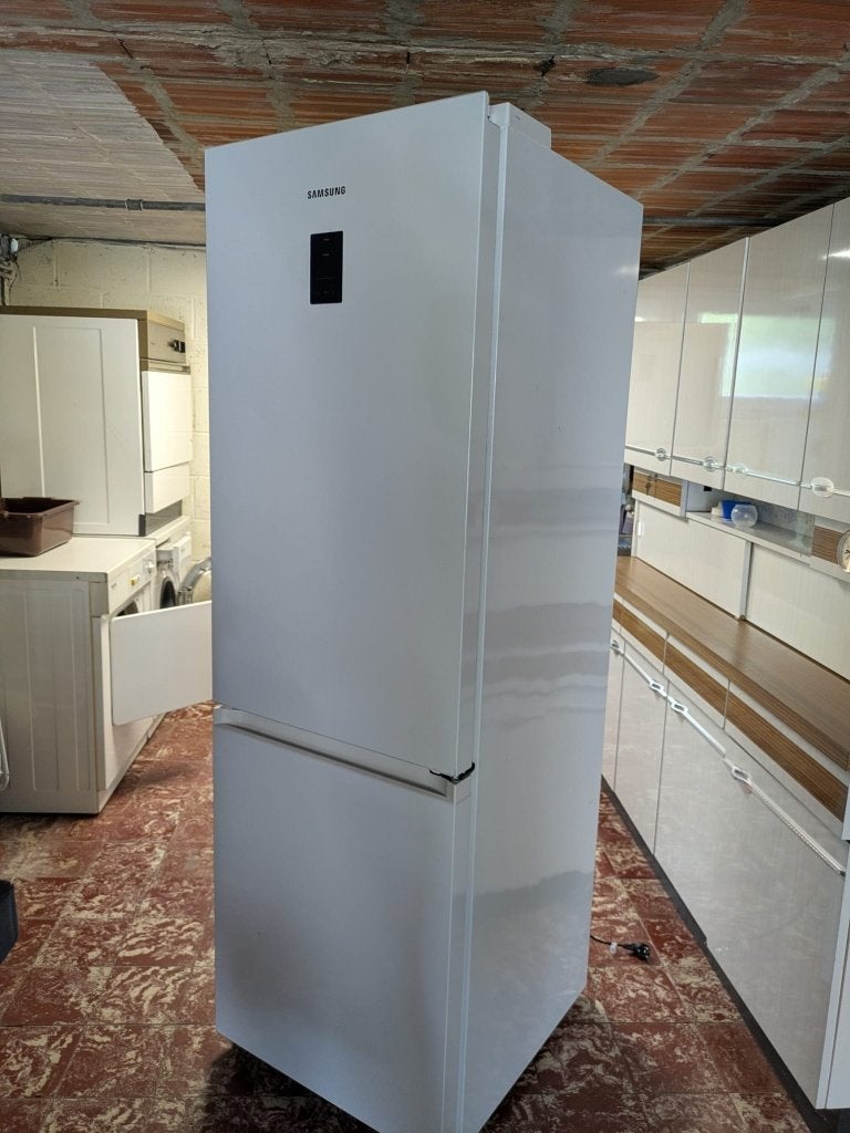 Samsung koelkast/vriezer, Elektronische apparatuur, Koelkasten en IJskasten, Ophalen, 200 liter of meer, 160 cm of meer, Zo goed als nieuw