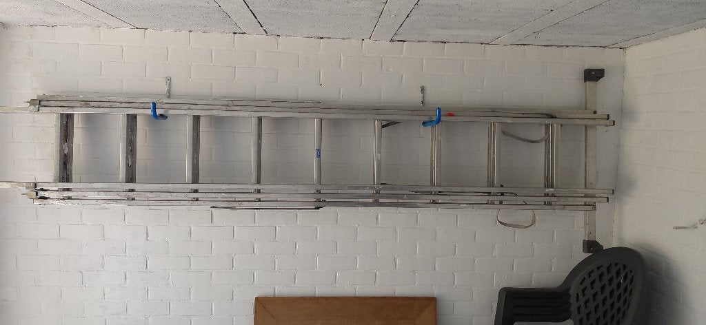 Échelle en aluminium rétractable en 3 parties, env. 7 mètres, Bricolage & Construction, Échelles & Escaliers, Pliable ou rétractable/escamotable
