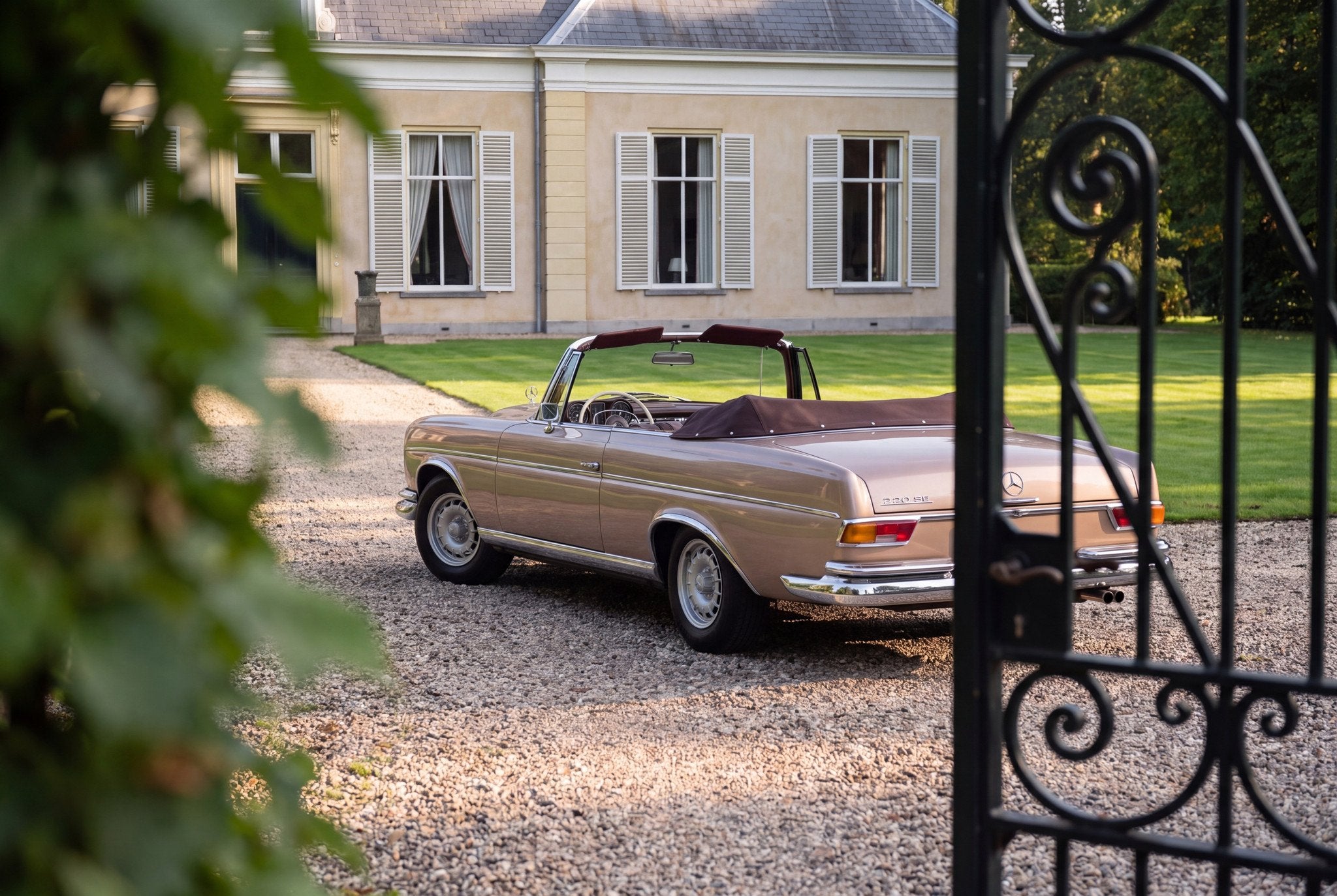 Mercedes-Benz S-Klasse 220 SE W111 Cabriolet (bj 1963), Auto's, 100 kW, 4 zetels, Gebruikt, 136 pk