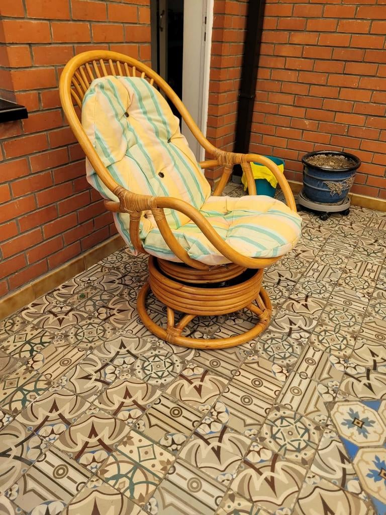Rotan zetel inclusief kussen (schommelen & draaien), Ophalen