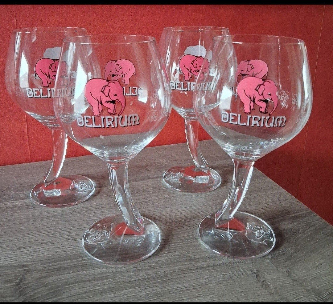 Te koop 4 delirium glazen.2 € stuk, Ophalen