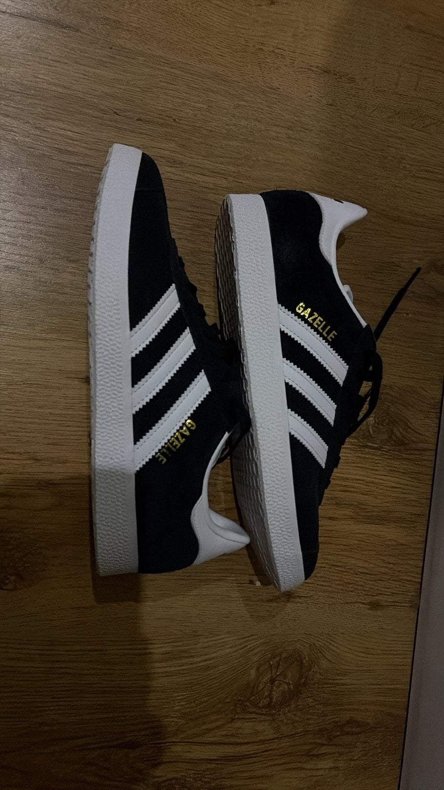 Chaussure GAZELLE adidas, Vêtements | Femmes, Enlèvement ou Envoi, Sneakers et Baskets, Comme neuf, Noir