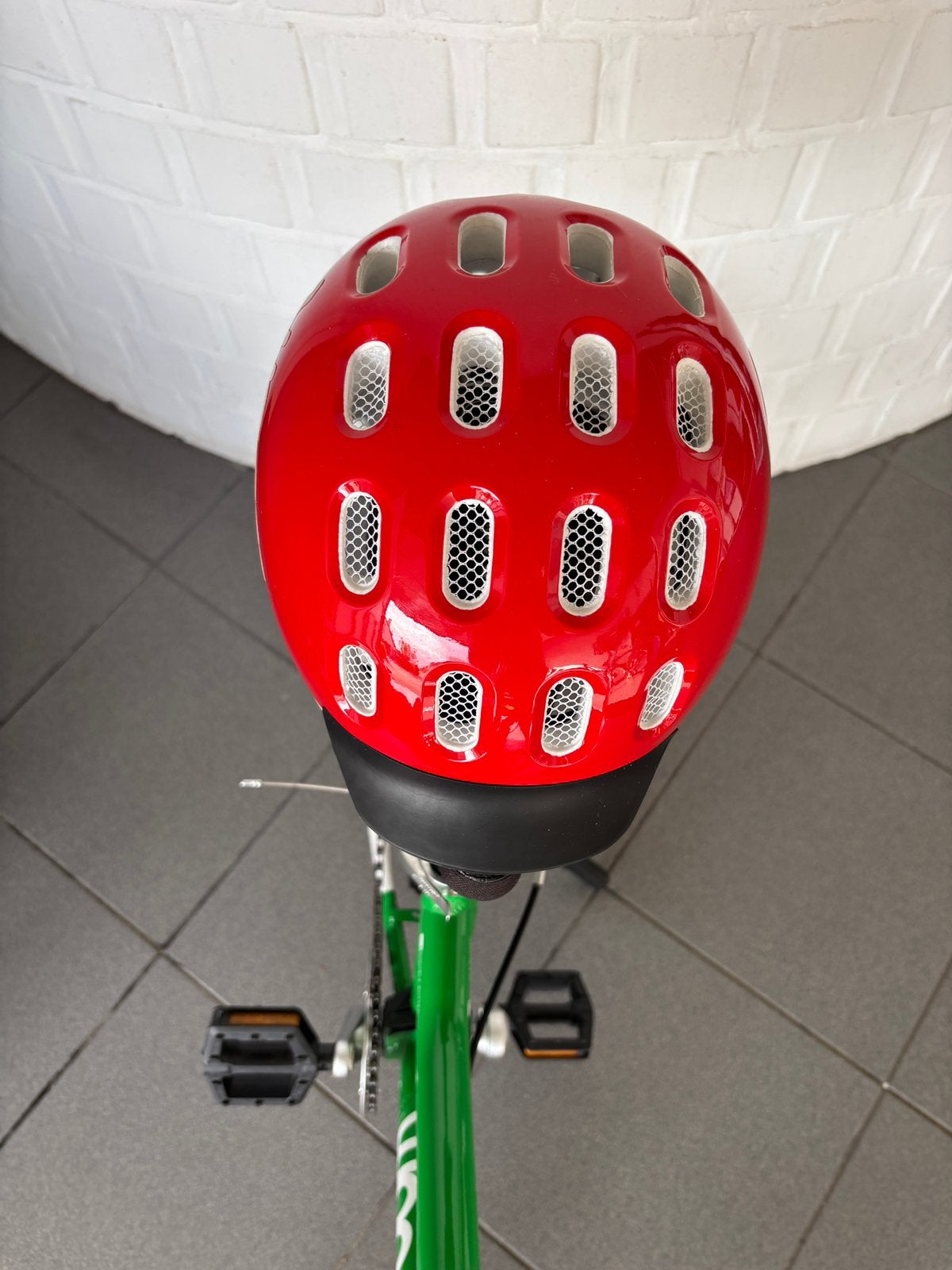 Kinder fietshelm Woom, Ophalen, Zo goed als nieuw