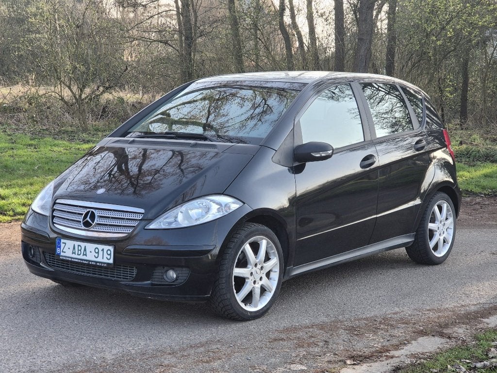 Mercedes A150 - 5 deurs - 2006 - AC/ZV/Half leer/Handelaar, Auto's, Mercedes-Benz, Voorwielaandrijving, Leder en Stof, Zwart, Euro 4