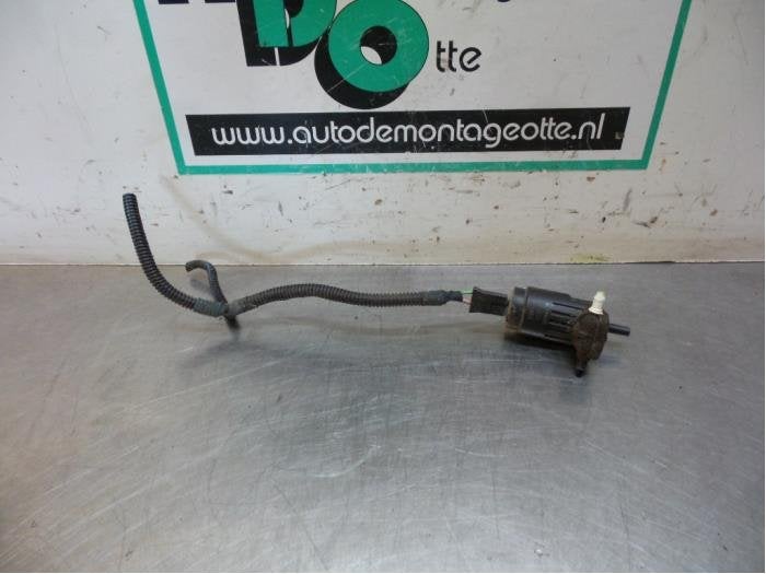 Ruitensproeierpomp voor van een Fiat Panda (Panda 03-), Gebruikt, -, -, Ophalen of Verzenden